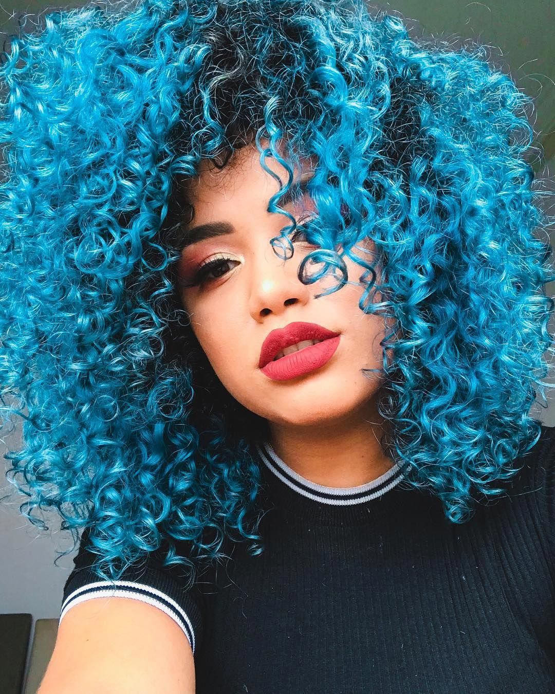 tendências cor cabelo cacheado 2026