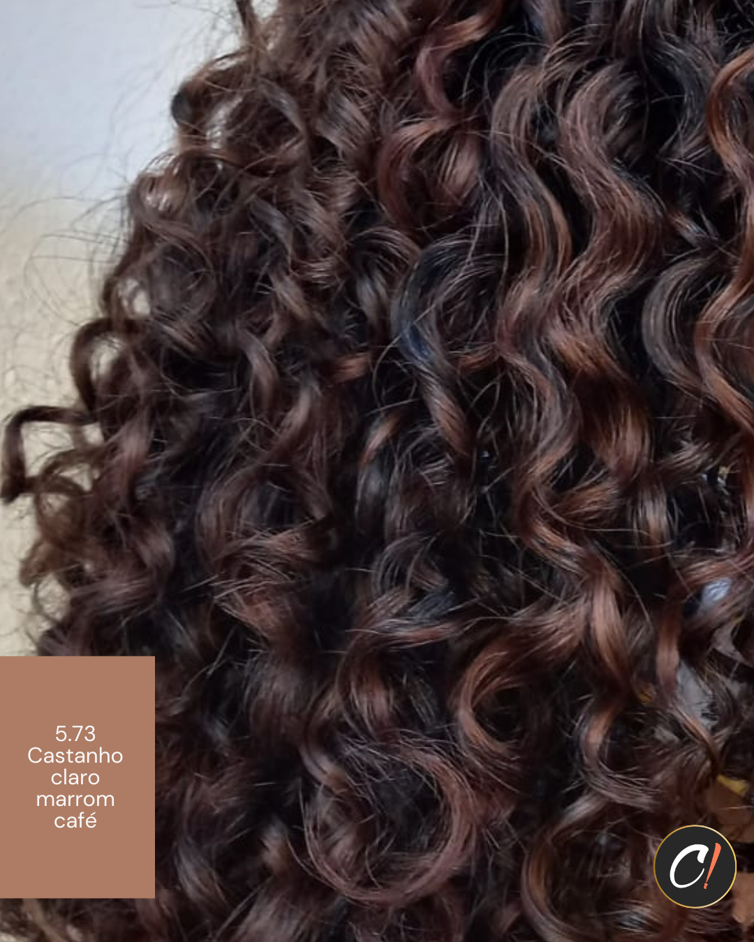 cabelo cacheado morena iluminada
