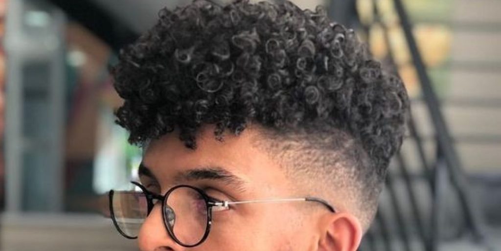 mullet masculino cacheado