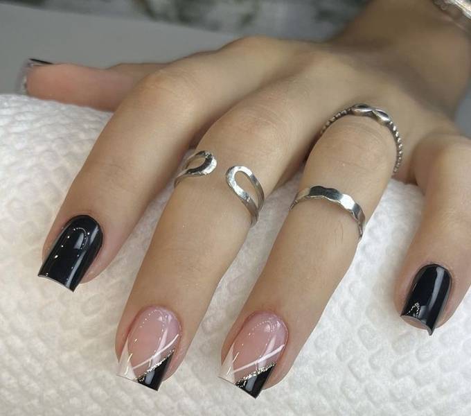unhas curtas decoradas brancas