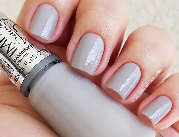 esmalte cinza claro para unhas