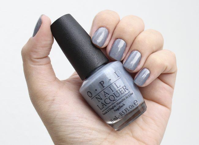 esmalte cinza claro cremoso