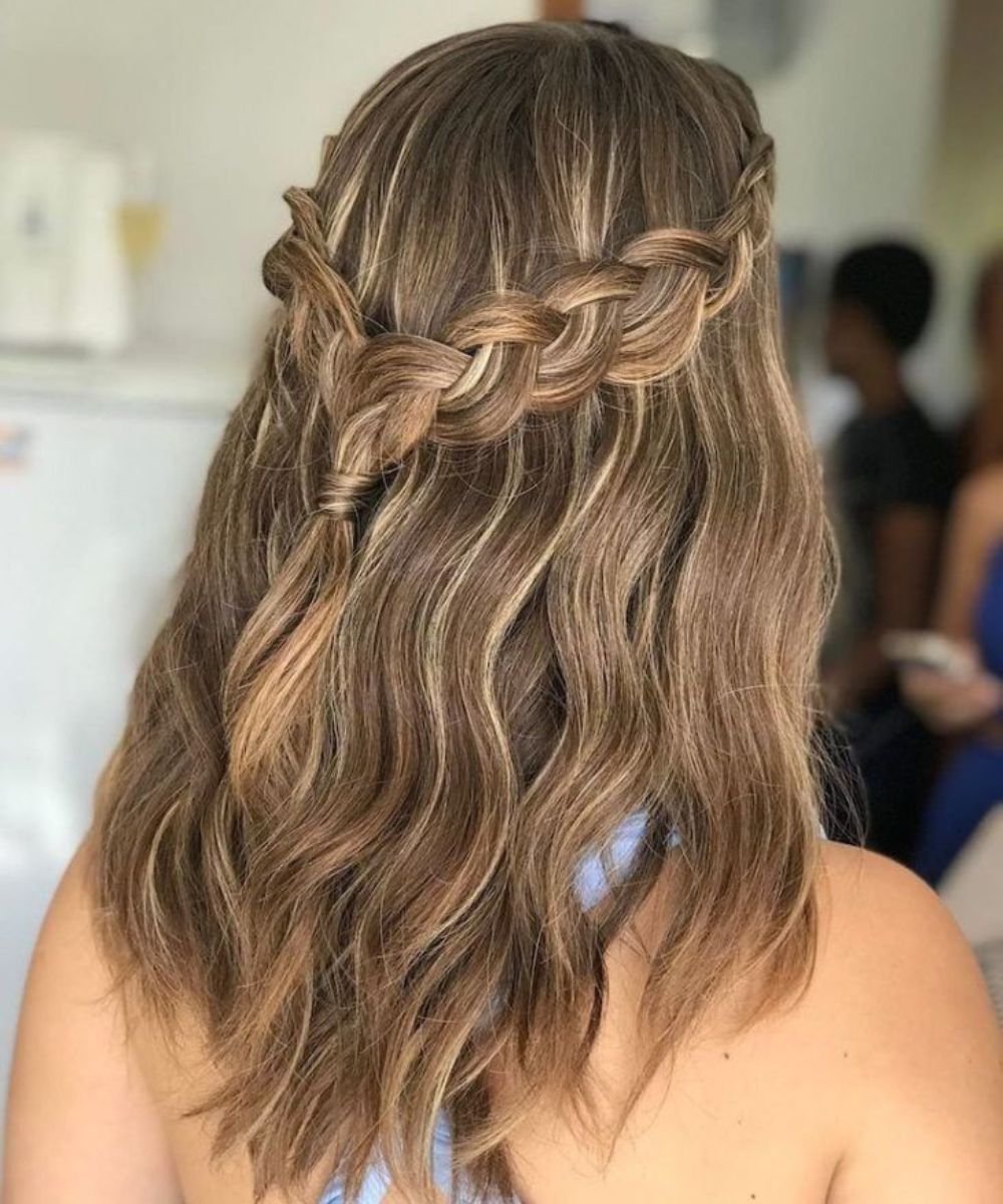 penteados simples para cabelo cacheado