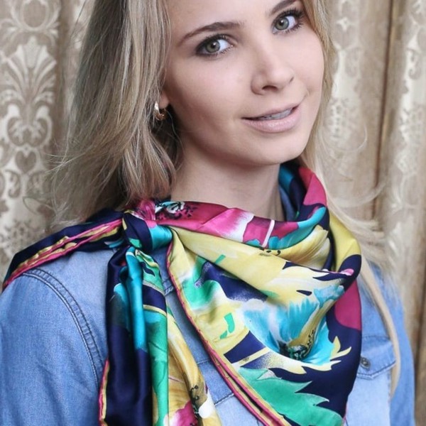 tendências de moda pescoço