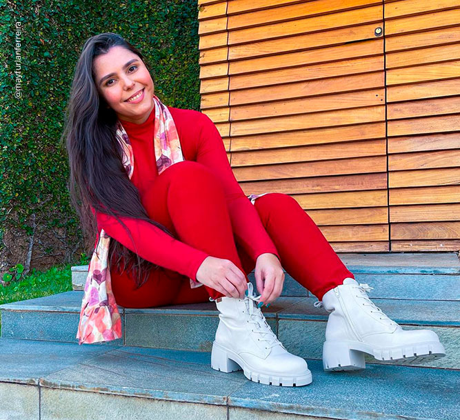 estilo com bota branca