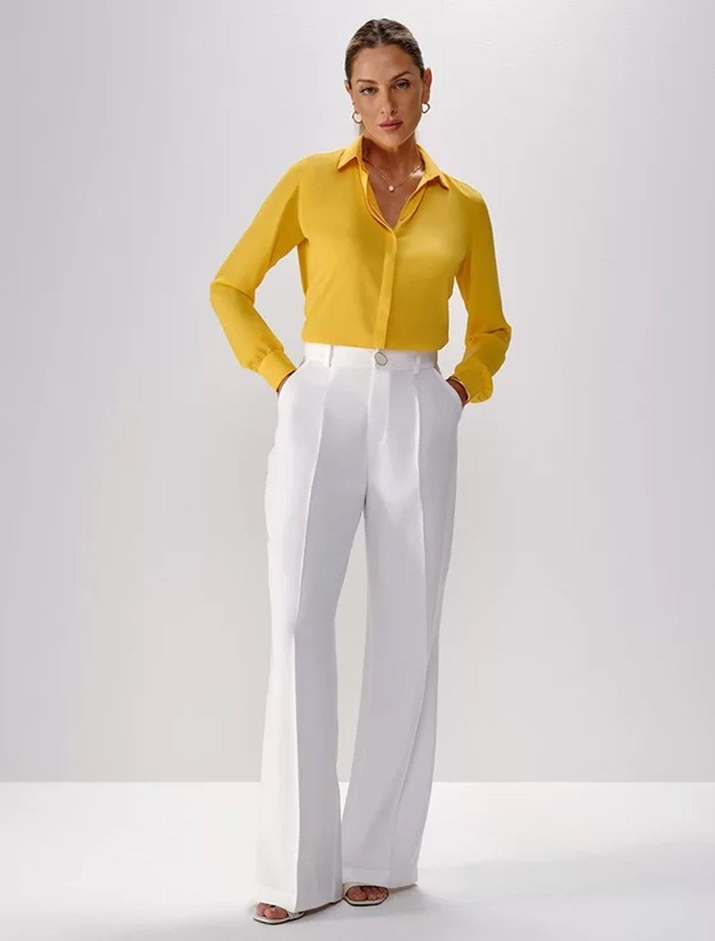 calça amarela combina com que cor