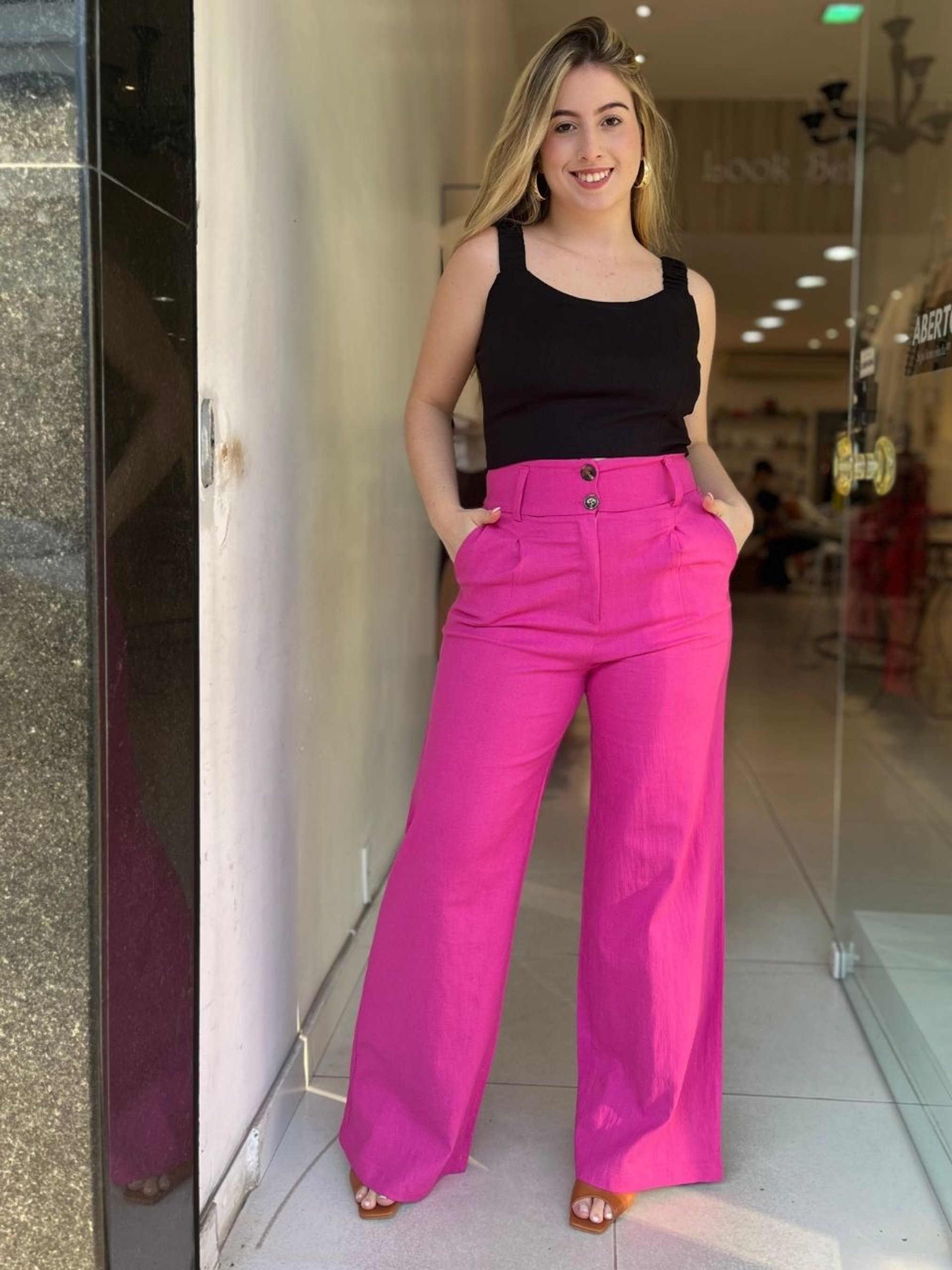 estilo com calça rosa pink
