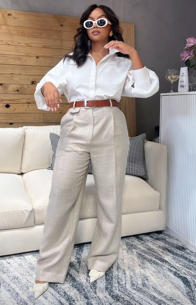 combinação jeans e camisa social feminina