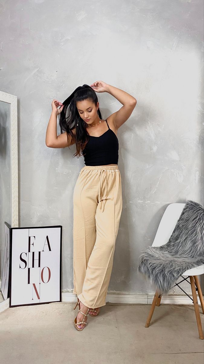 look calça pantalona bege trabalho