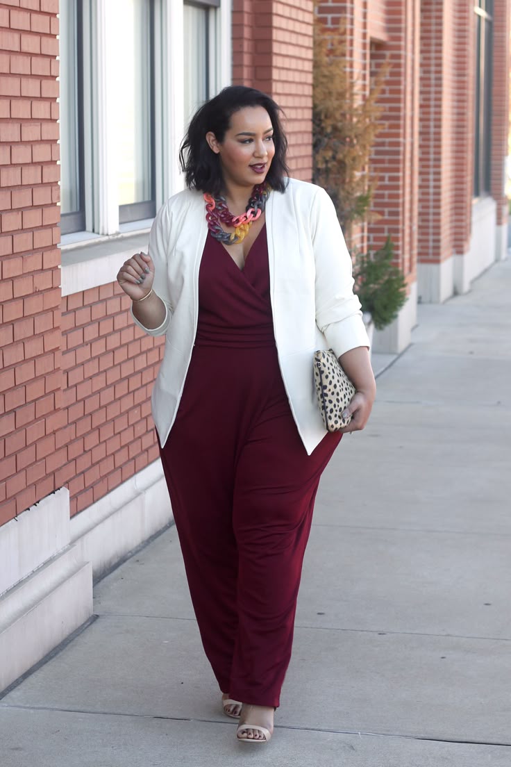 moda executiva plus size