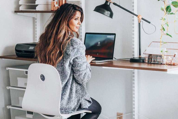 como se vestir para entrevista de emprego