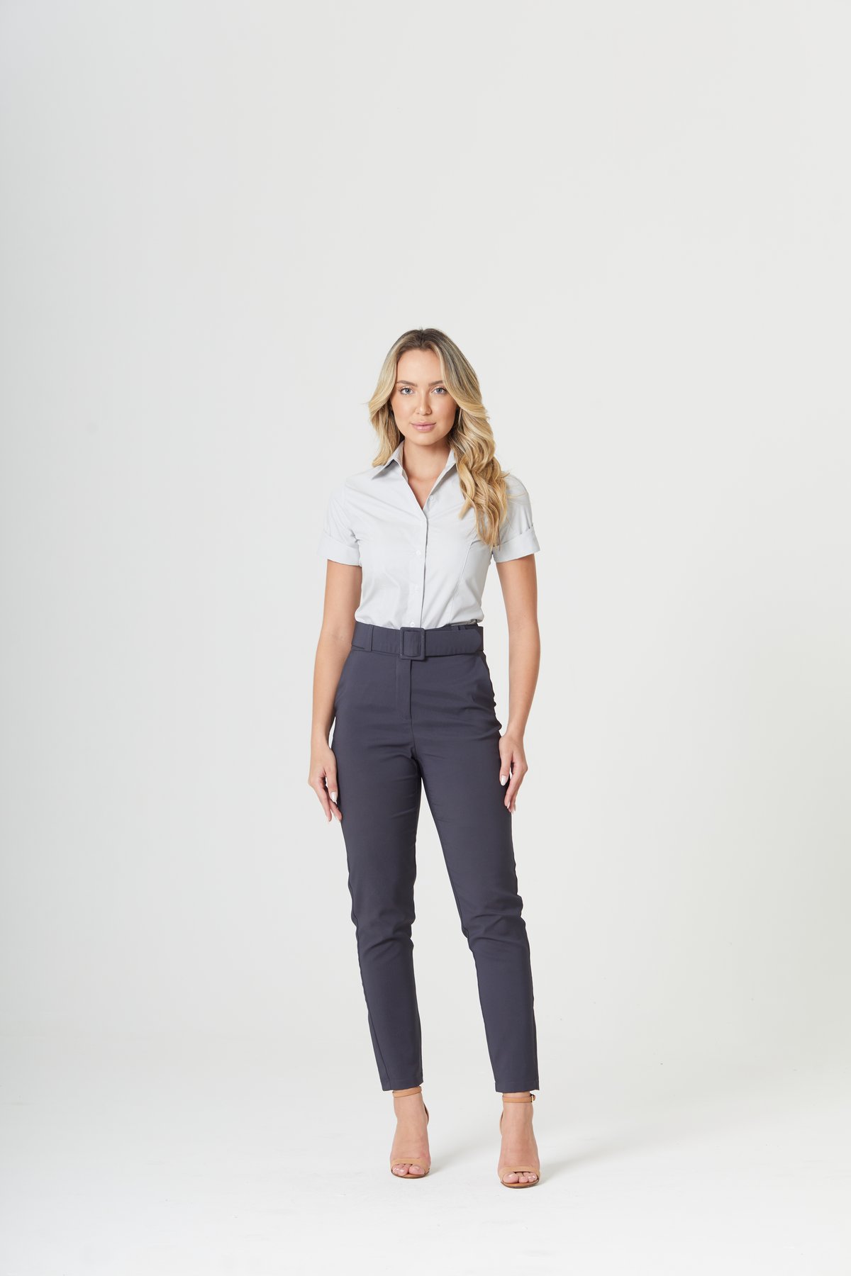 estilo casual elegante para eventos escolares