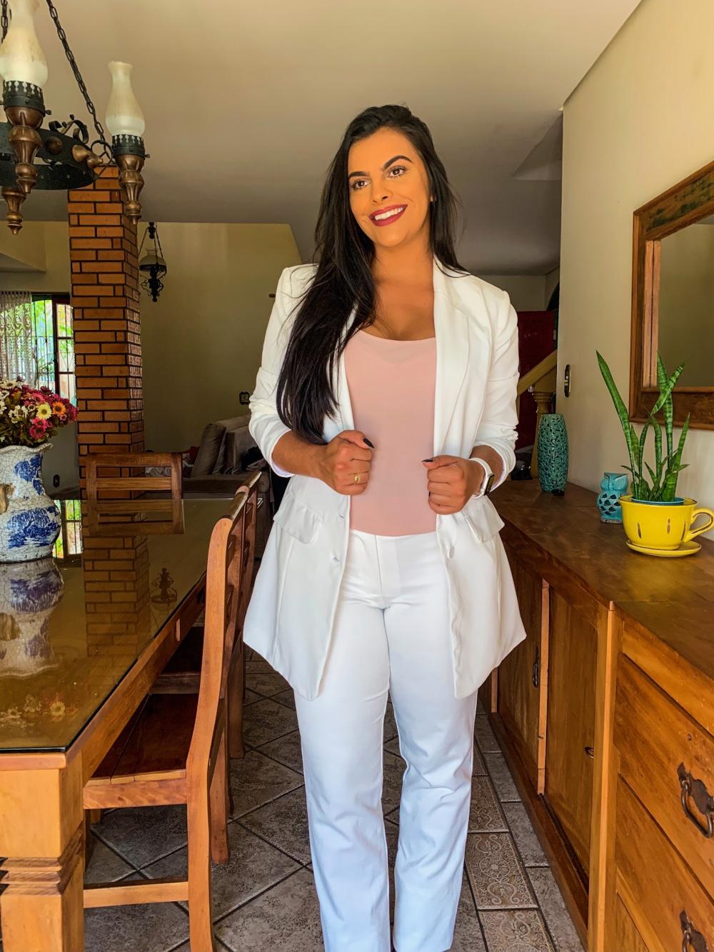 blazer branco e preto