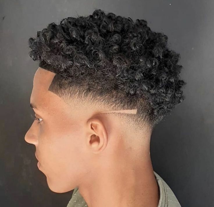 cuidados com cabelo cacheado masculino