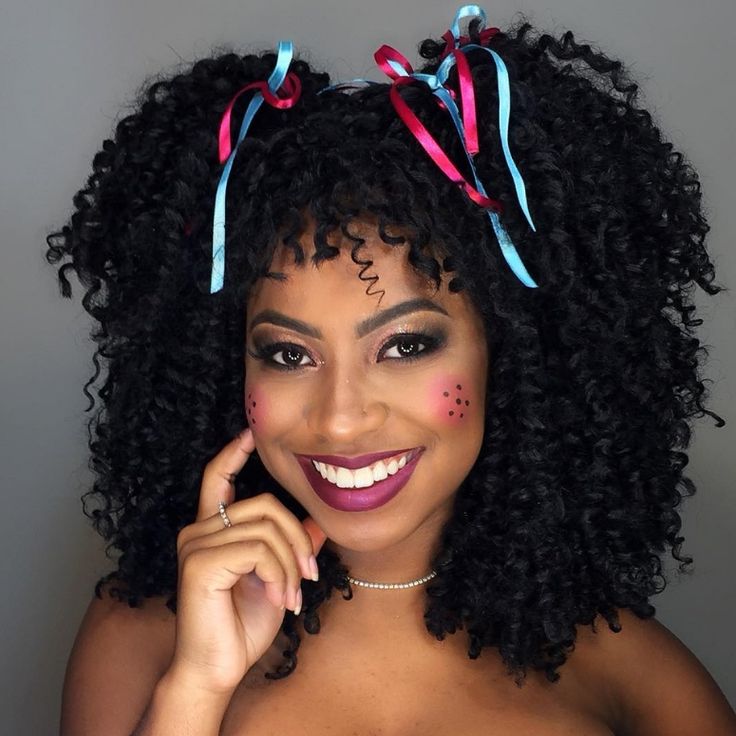 penteado junino simples cabelo cacheado