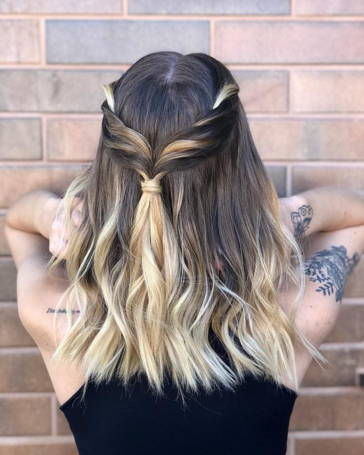 penteados para cabelo médio cacheado