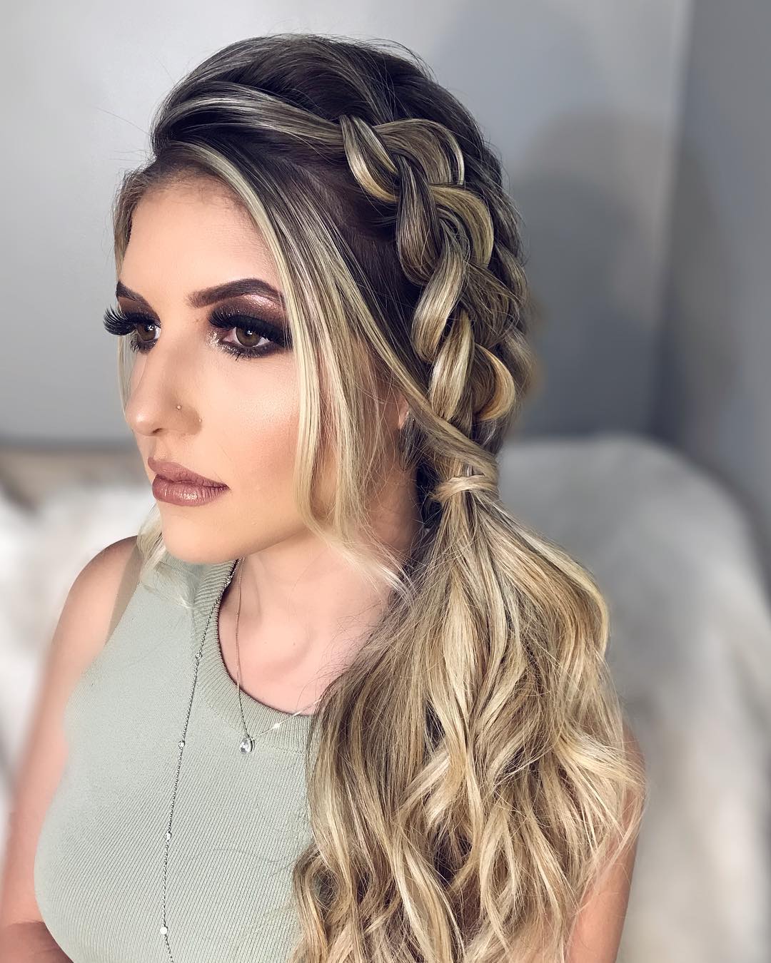 penteados para cabelo médio cacheado