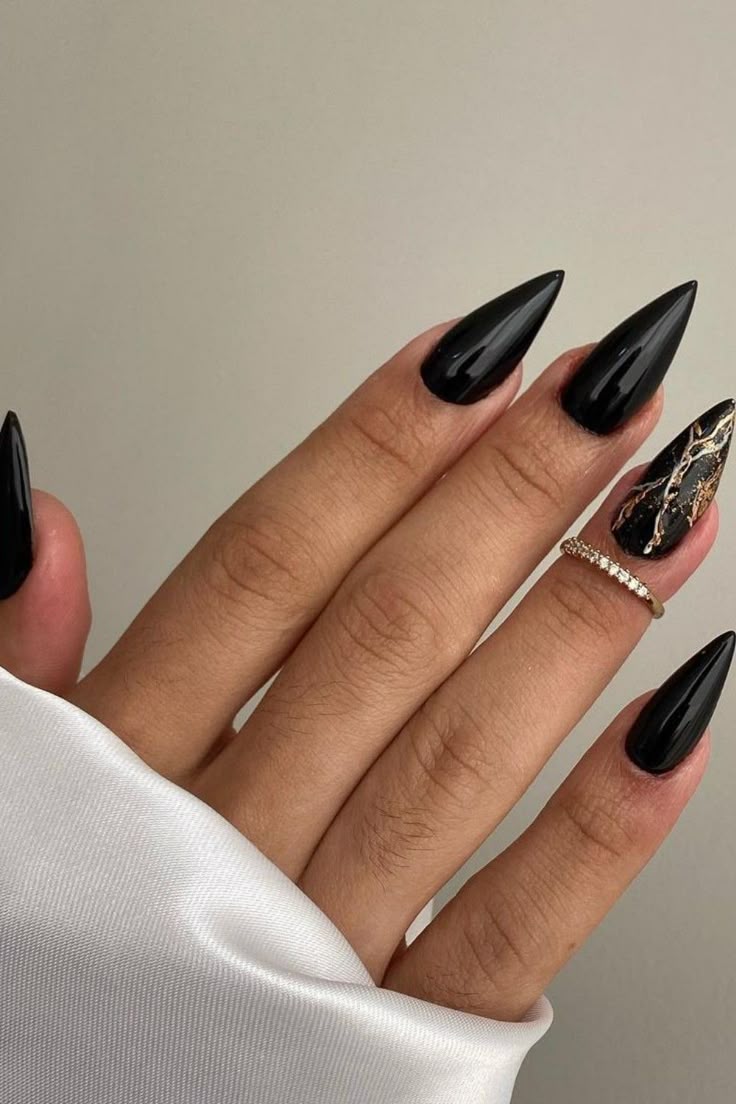 nail art preta