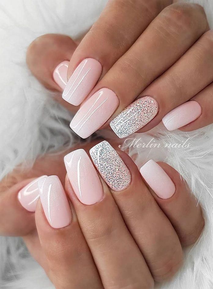 unhas com pedraria noiva